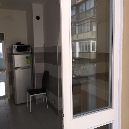 Lux Apartment Падуа Екстериор снимка